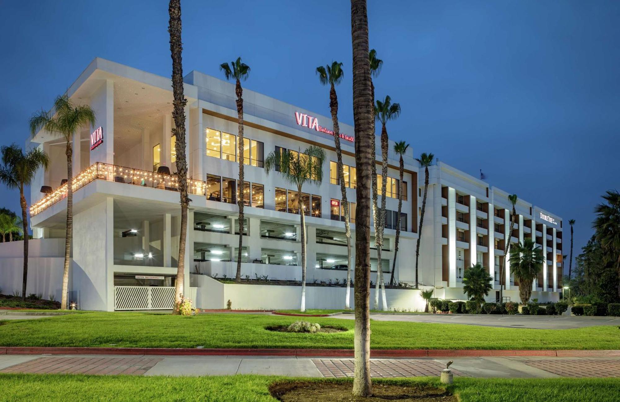 Doubletree By Hilton Pomona Exterior foto