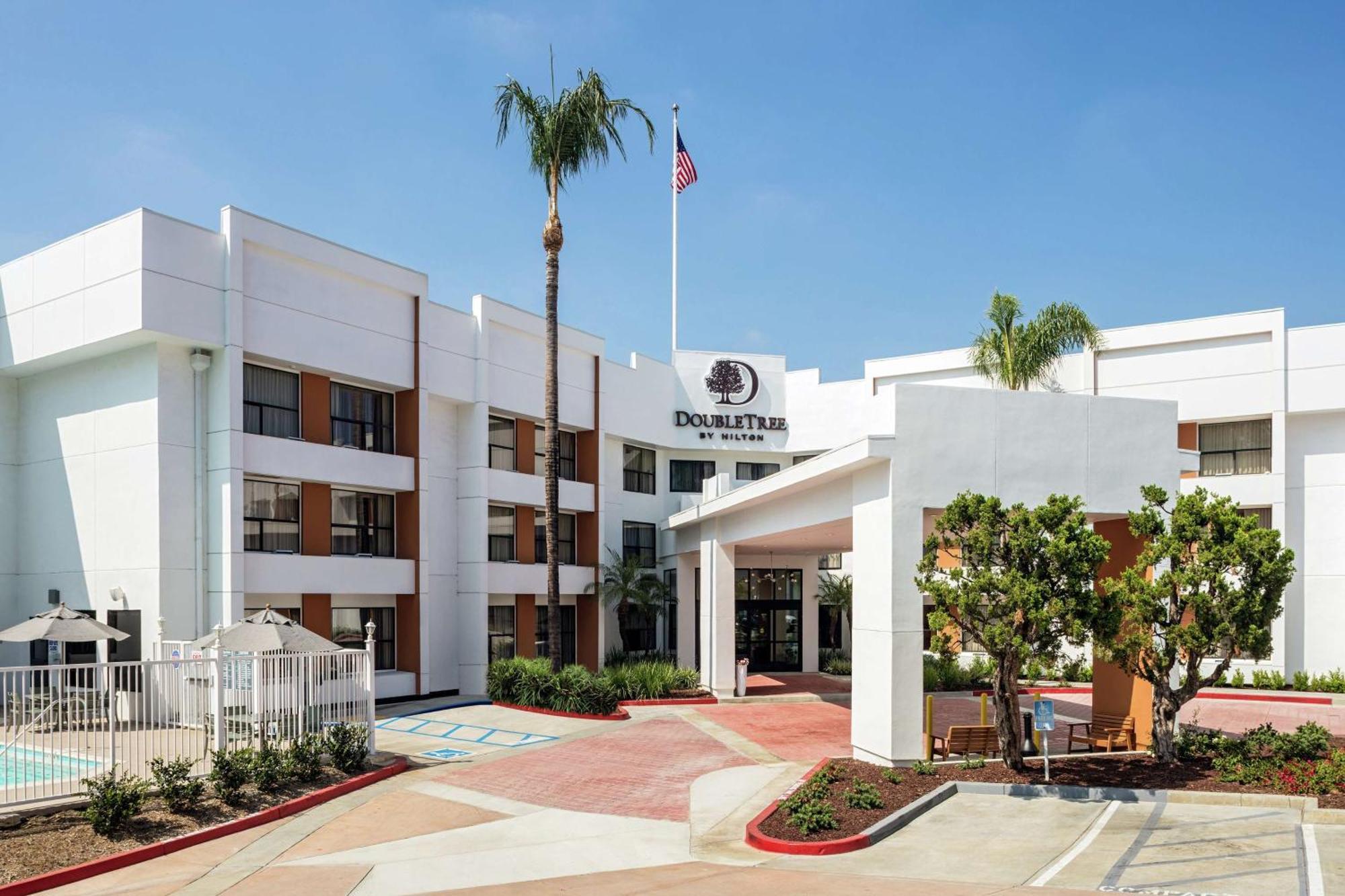 Doubletree By Hilton Pomona Exterior foto